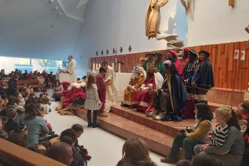 Los Reyes Magos visitan la parroquia