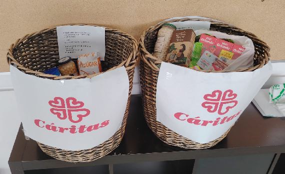 Cesta con alimentos